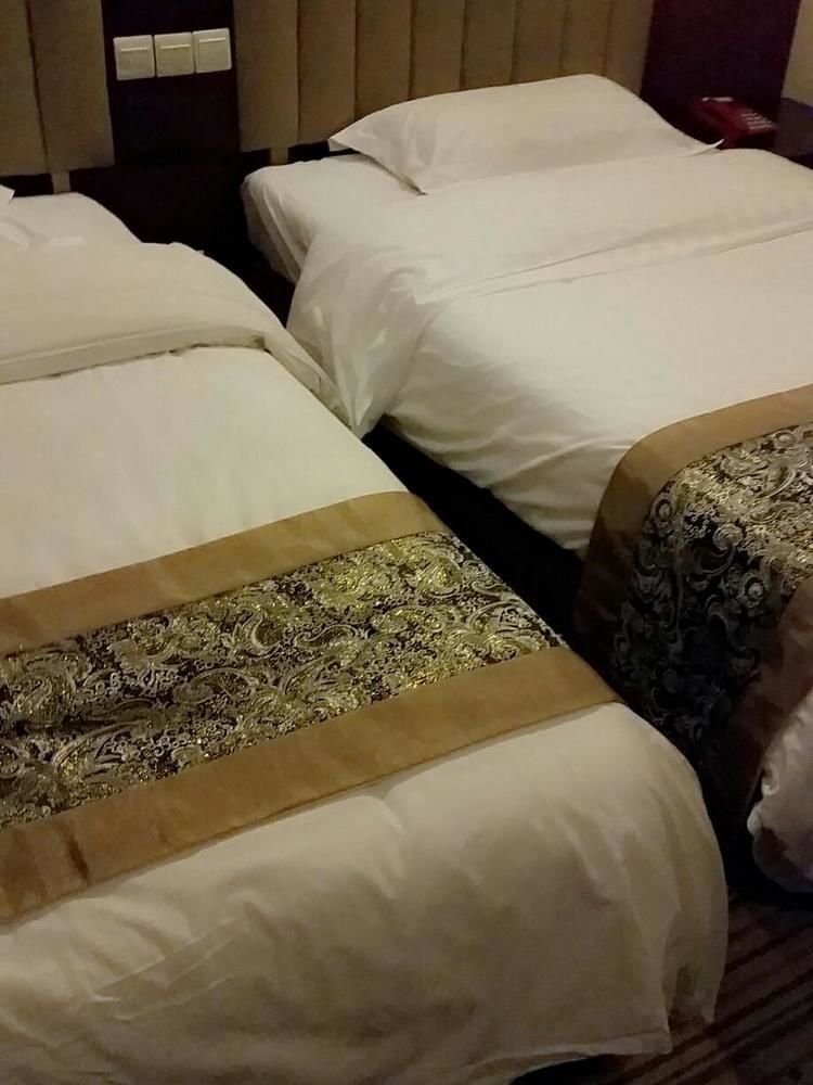 An E Courtyard Hotel Jiu Zhai Gou Branch Дзиуджайгоу Екстериор снимка