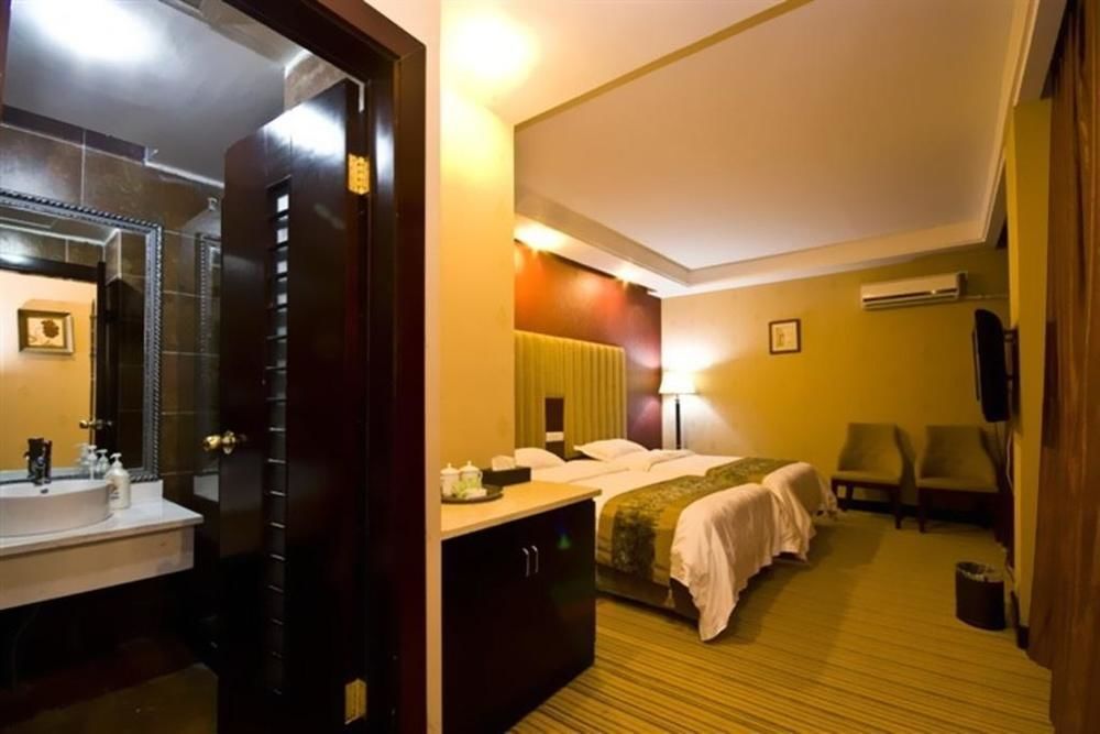 An E Courtyard Hotel Jiu Zhai Gou Branch Дзиуджайгоу Екстериор снимка