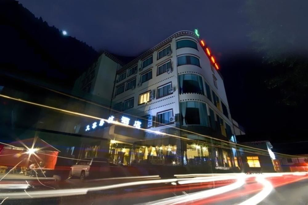 An E Courtyard Hotel Jiu Zhai Gou Branch Дзиуджайгоу Екстериор снимка