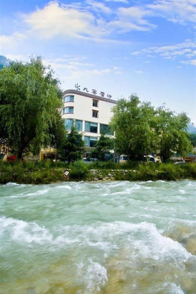 An E Courtyard Hotel Jiu Zhai Gou Branch Дзиуджайгоу Екстериор снимка